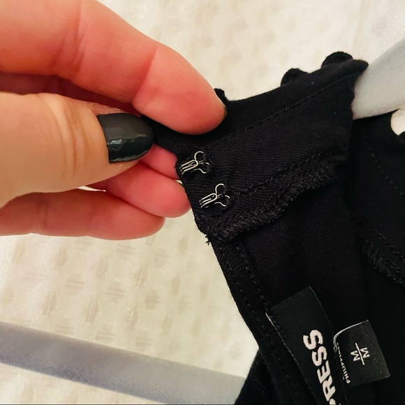 Express Halter Neck Tank - Picture 7 of 9